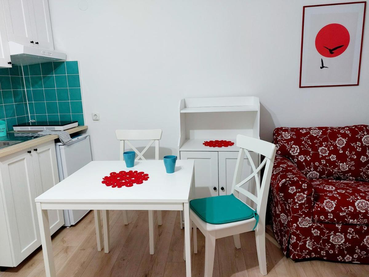 Sha La La - Charming, Unique Studio In A Historic Building Next To A Castle, Wifi, Smart Tv, Washer-Dryer 바카 외부 사진